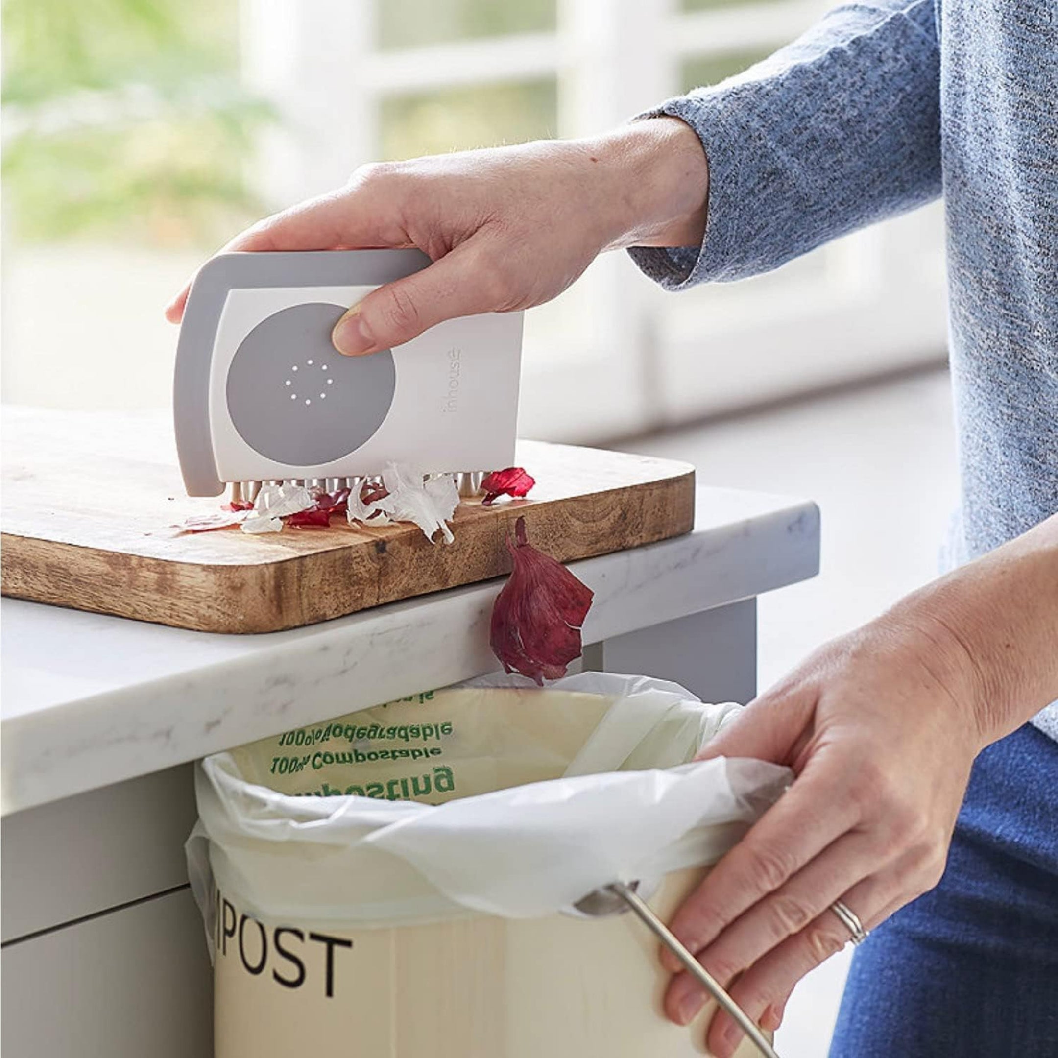 NEW - Kitchen Buddy - 4 in 1 Must Have Kitchen Essential